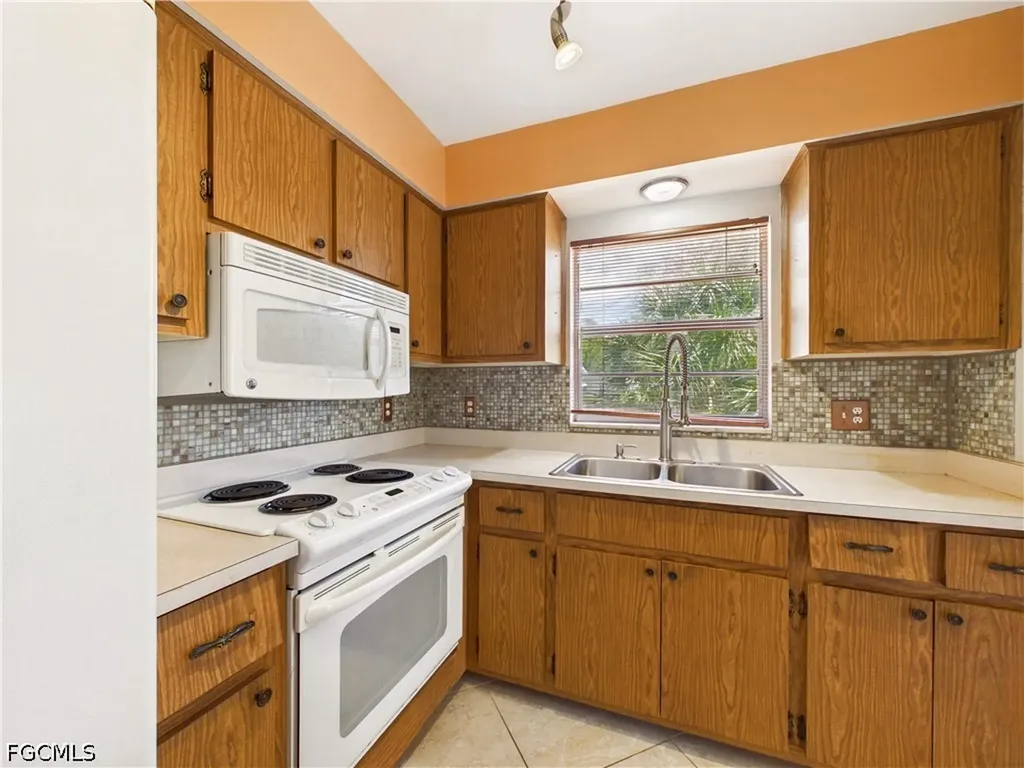 3067 Buena Vista Lane Naples FL 34105