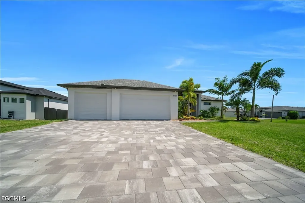2728 SW 4th Lane Cape Coral FL 33991