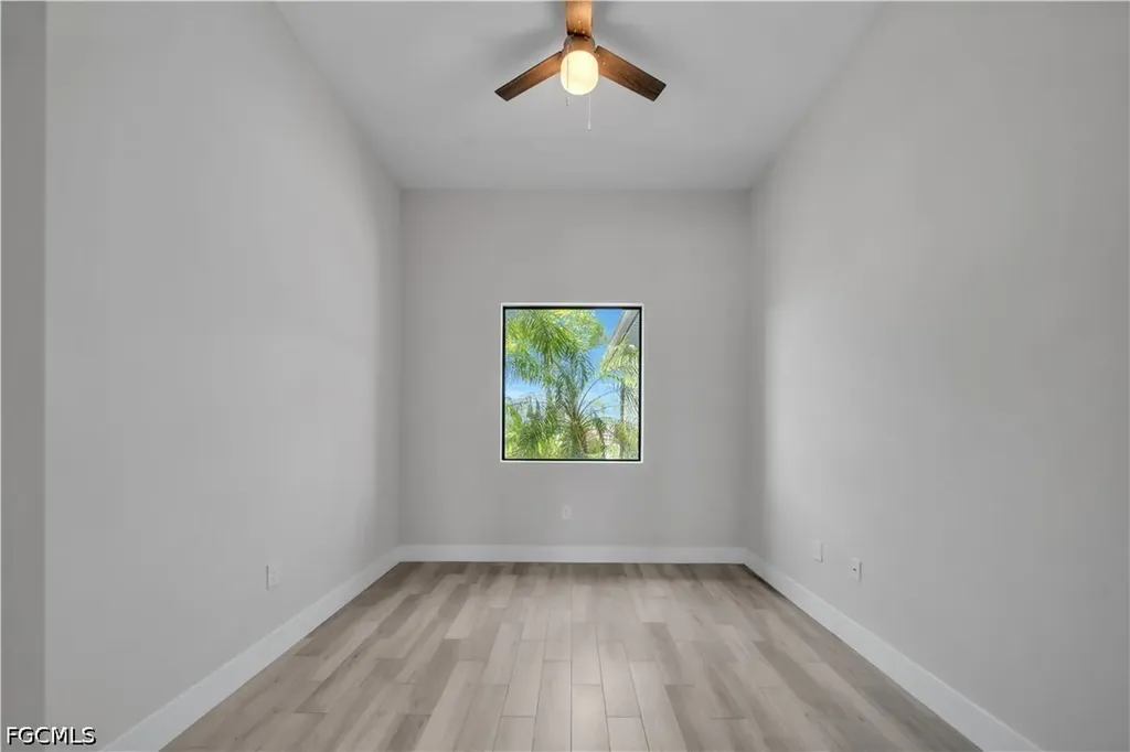 2728 SW 4th Lane Cape Coral FL 33991