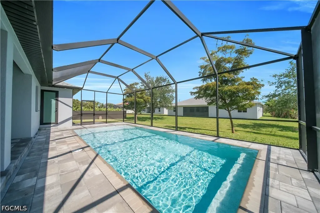 2728 SW 4th Lane Cape Coral FL 33991