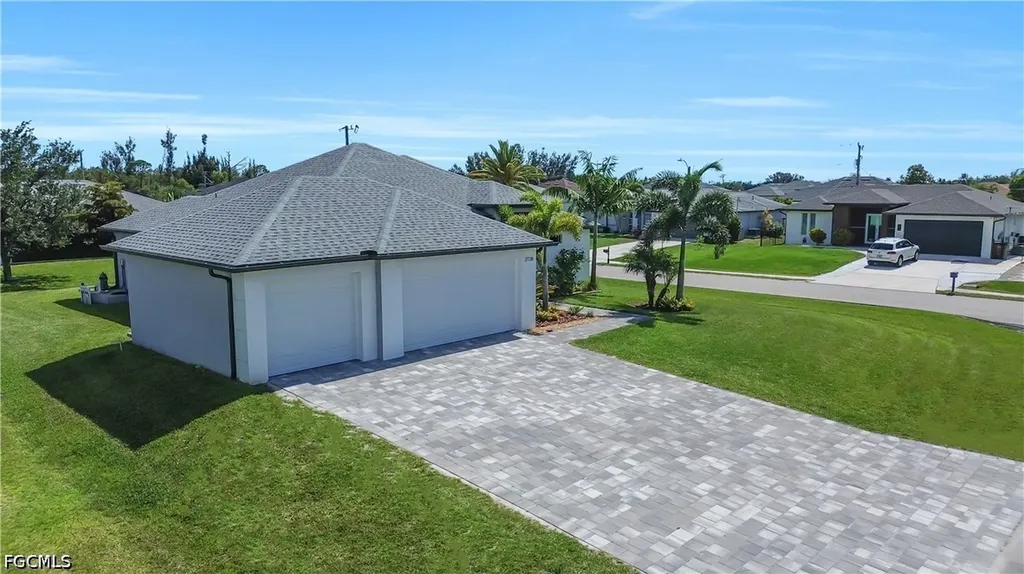 2728 SW 4th Lane Cape Coral FL 33991