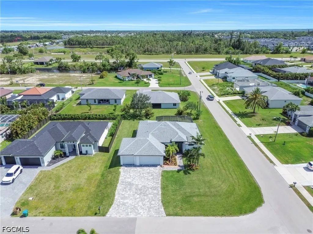 2728 SW 4th Lane Cape Coral FL 33991