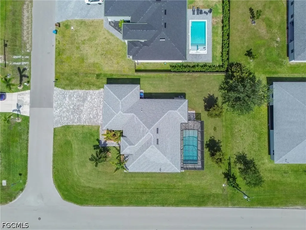 2728 SW 4th Lane Cape Coral FL 33991