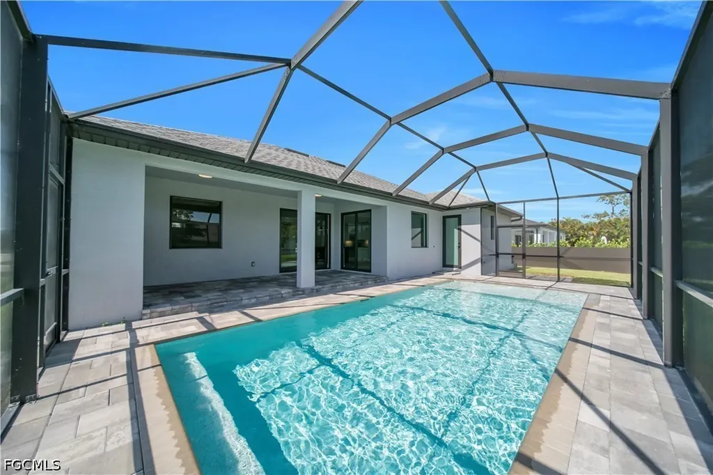 2728 SW 4th Lane Cape Coral FL 33991