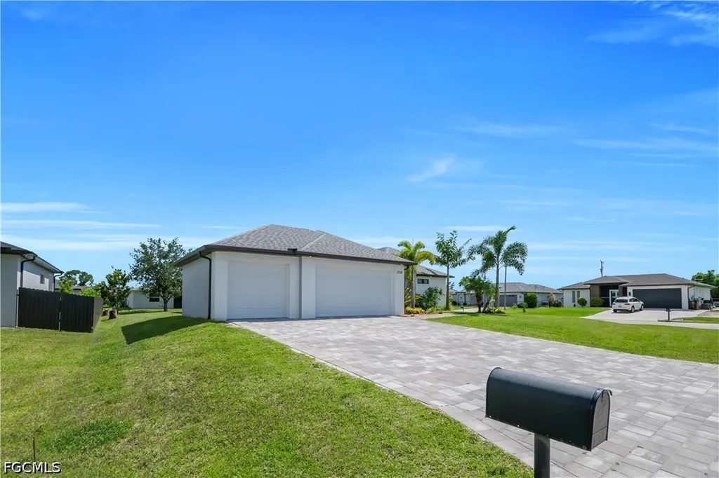 2728 SW 4th Lane Cape Coral FL 33991