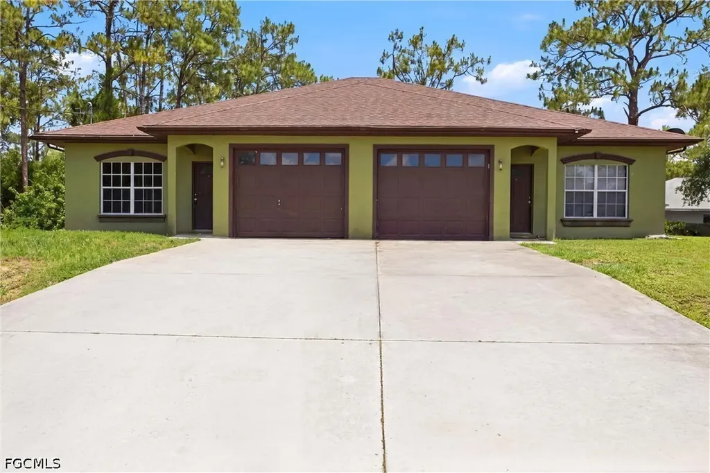 2433 George Avenue S Lehigh Acres FL 33973
