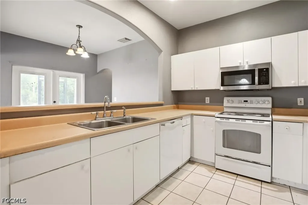 2433 George Avenue S Lehigh Acres FL 33973
