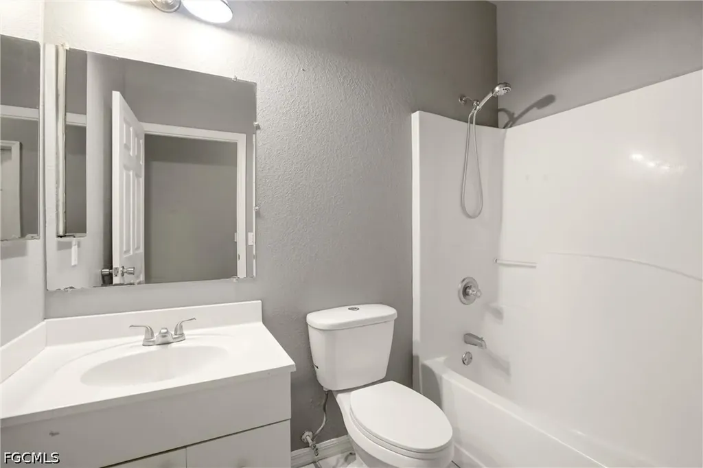 2433 George Avenue S Lehigh Acres FL 33973