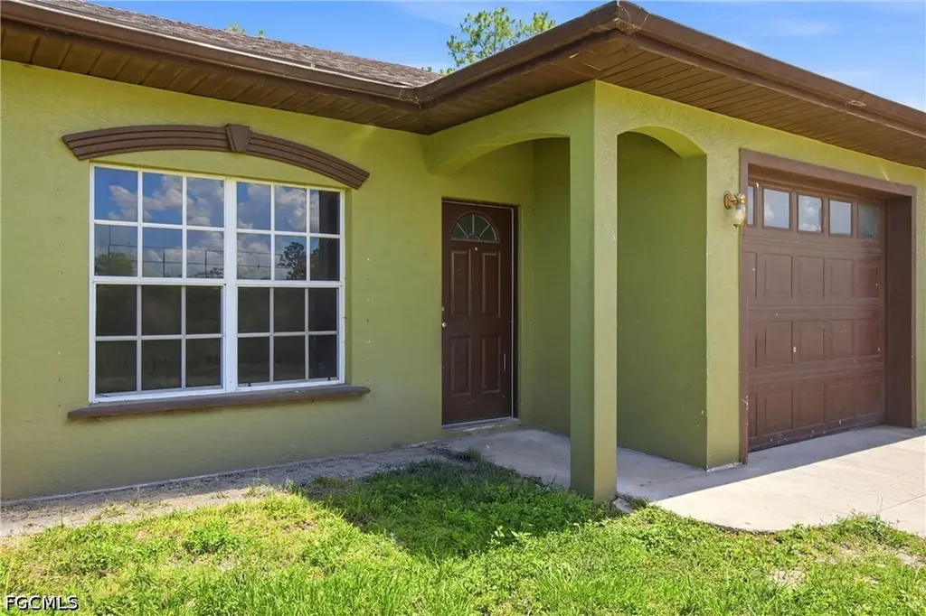 2433 George Avenue S Lehigh Acres FL 33973