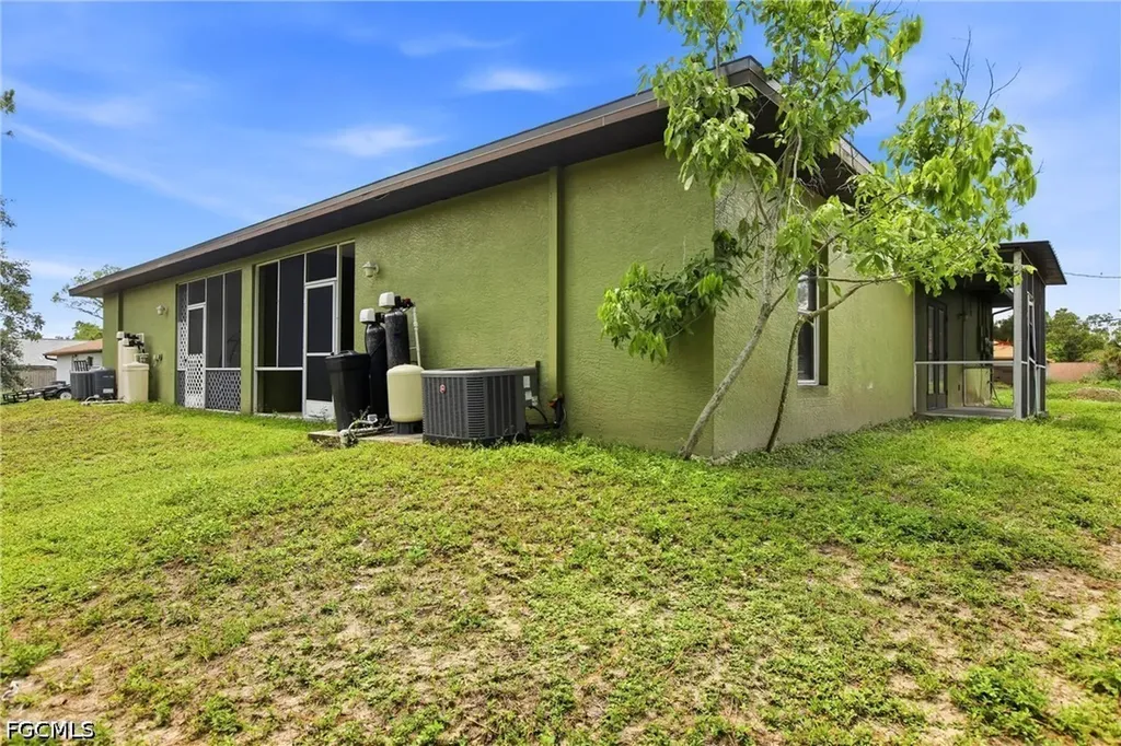 2433 George Avenue S Lehigh Acres FL 33973