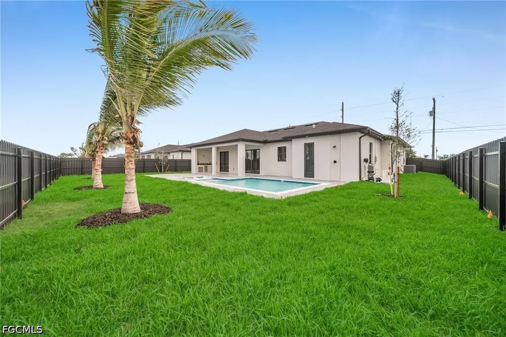 1049 Embers Parkway W Cape Coral FL 33993