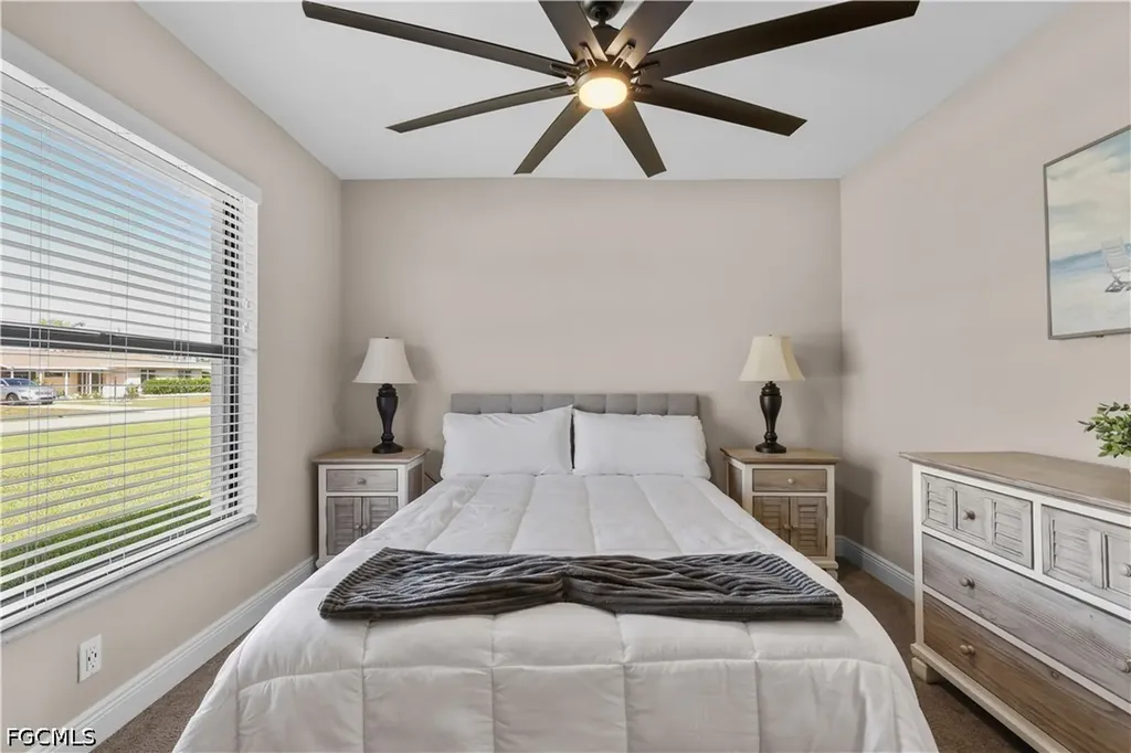 4115 SE 10th Place Cape Coral FL 33904