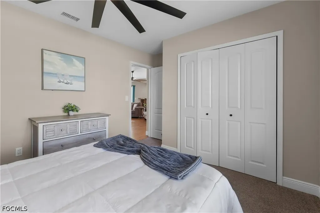4115 SE 10th Place Cape Coral FL 33904