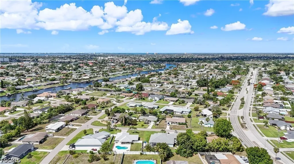 4115 SE 10th Place Cape Coral FL 33904