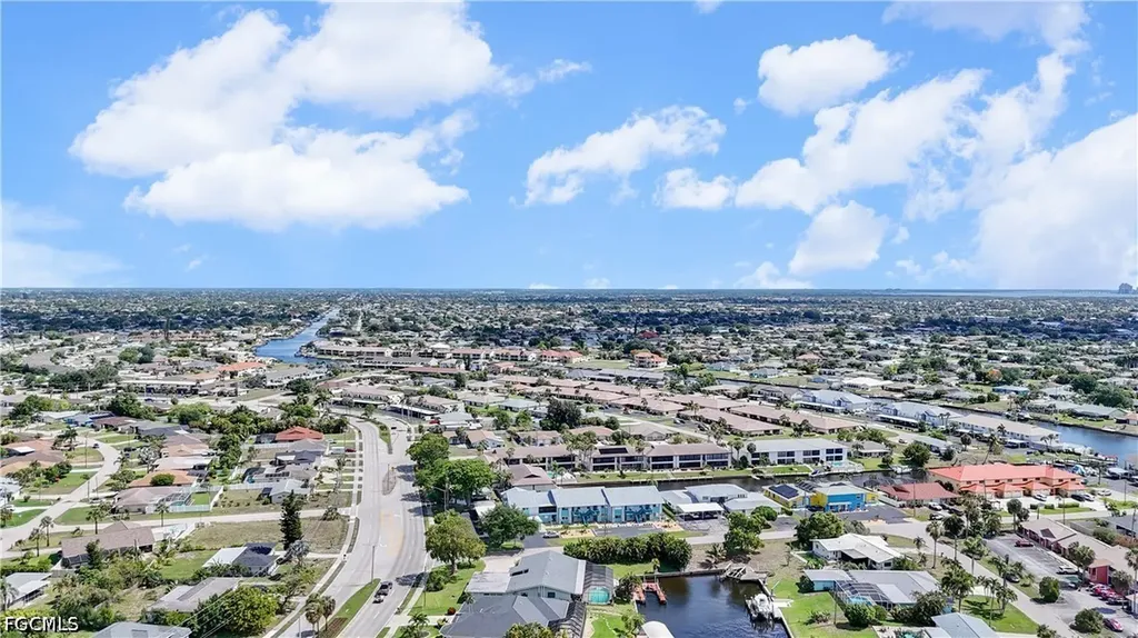 4115 SE 10th Place Cape Coral FL 33904