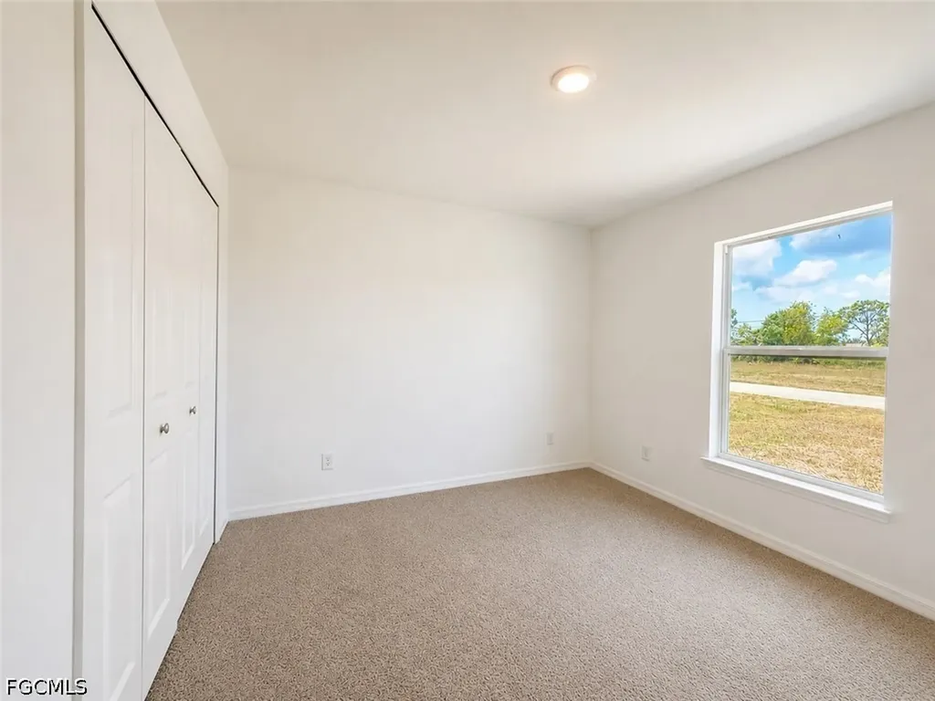 2925 NE 6th Avenue Cape Coral FL 33909