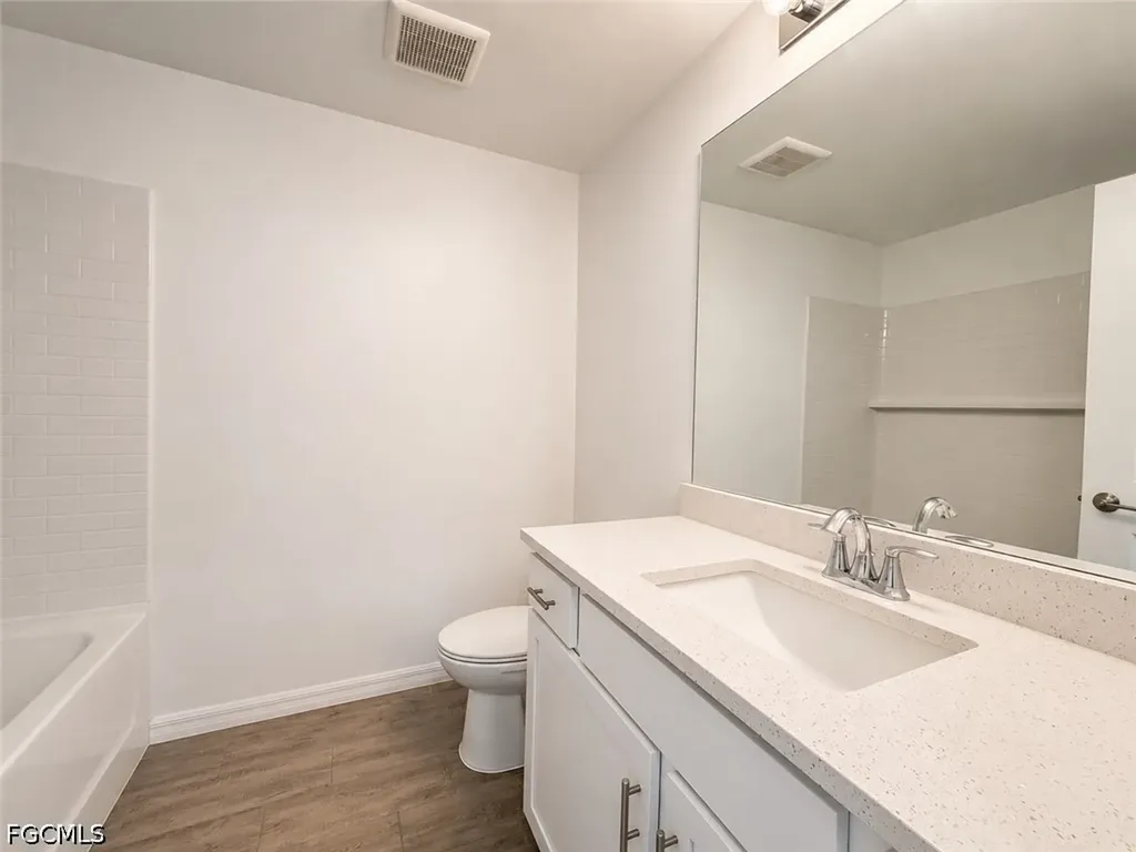 2925 NE 6th Avenue Cape Coral FL 33909