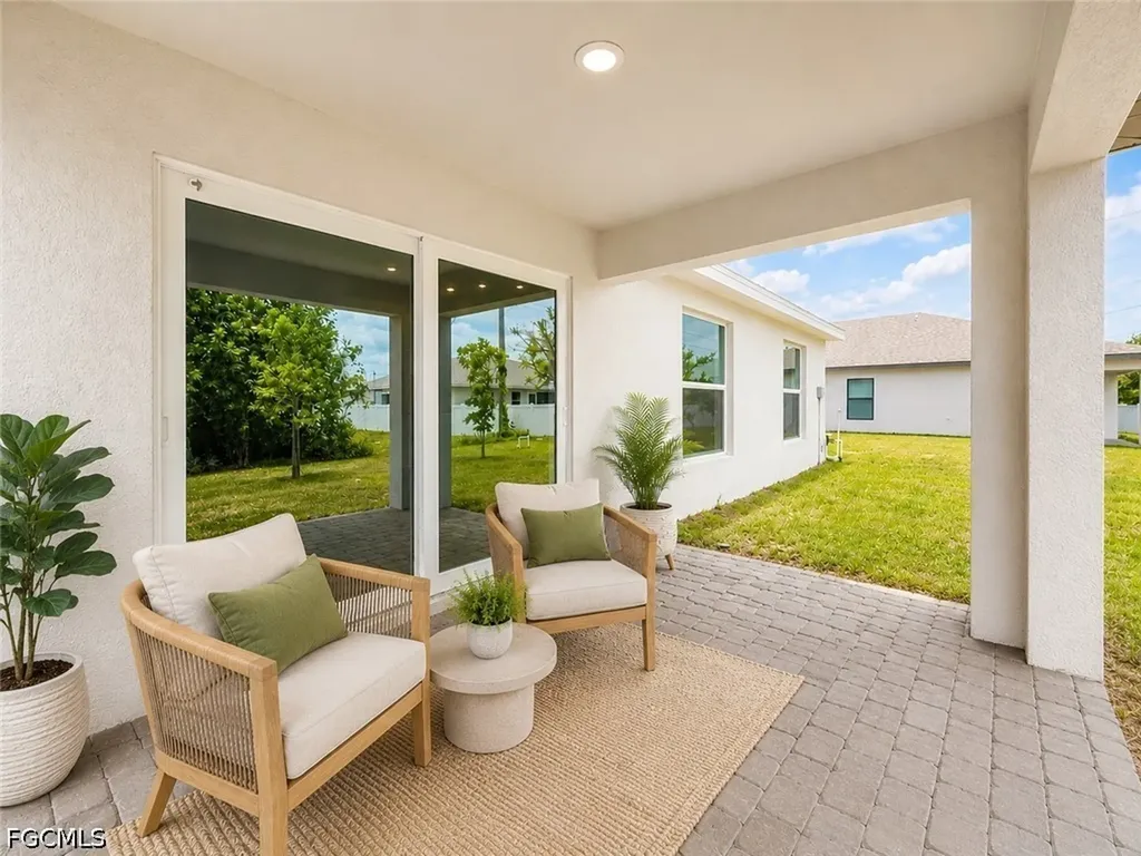 2925 NE 6th Avenue Cape Coral FL 33909