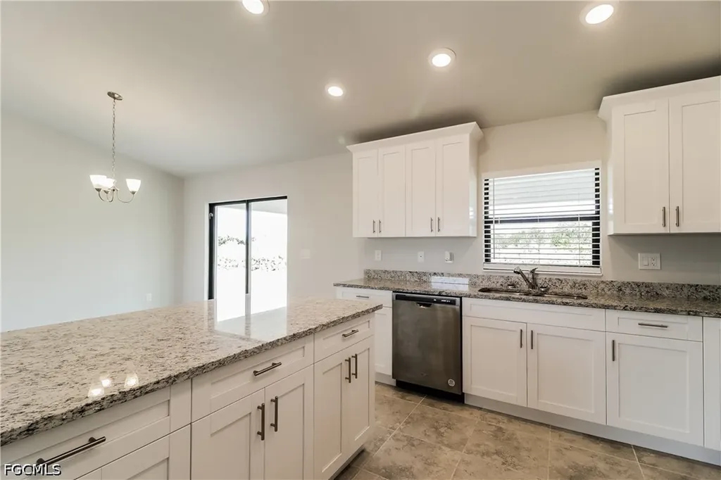 2702 31st Street SW Lehigh Acres FL 33976