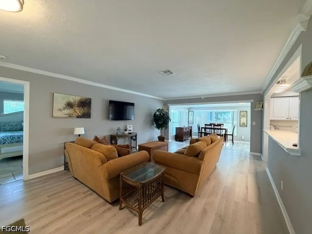 5319 Pelican Boulevard Cape Coral FL 33914
