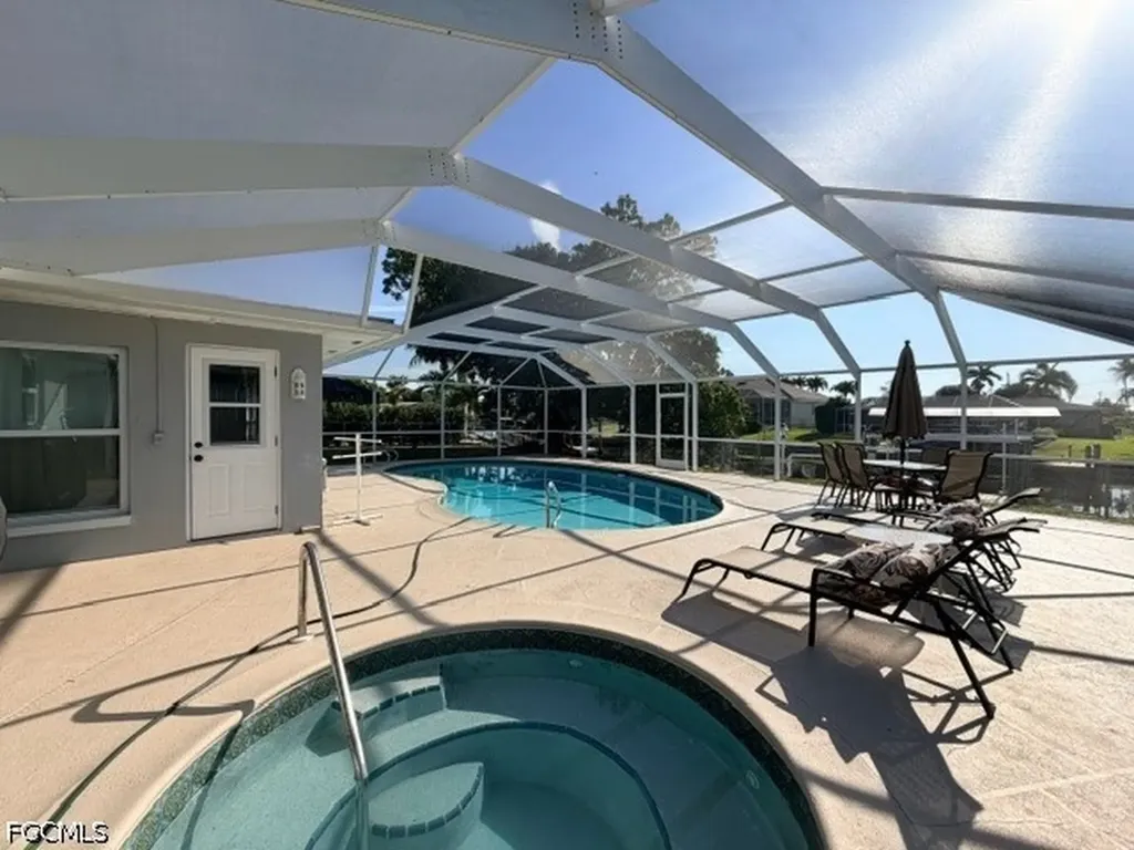 5319 Pelican Boulevard Cape Coral FL 33914