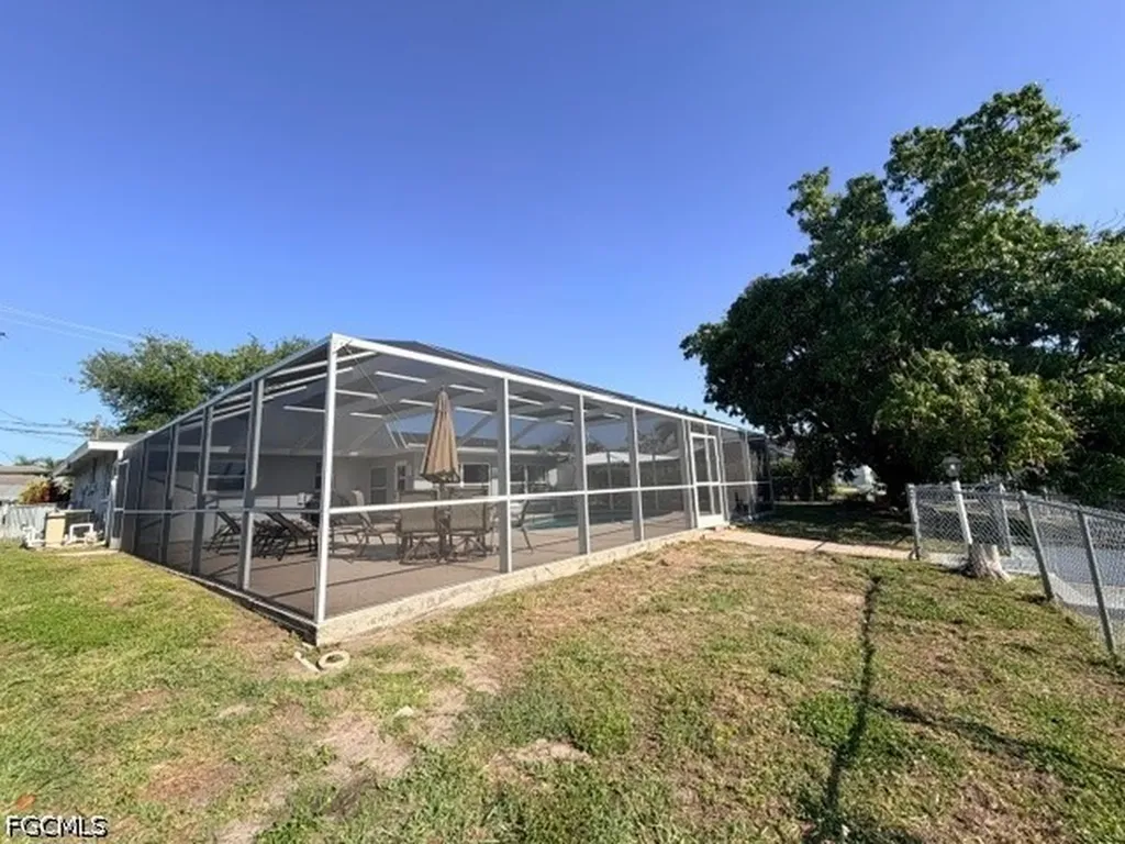 5319 Pelican Boulevard Cape Coral FL 33914