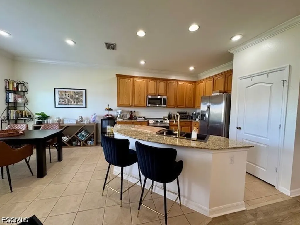 2430 Verdmont Court Cape Coral FL 33991