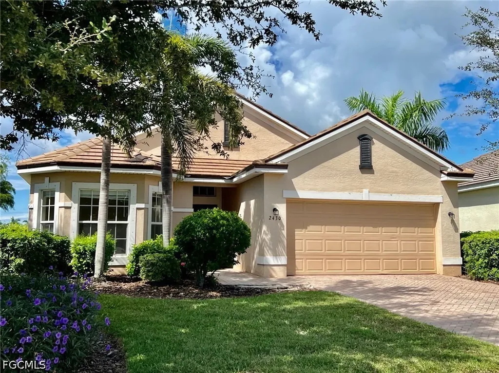 2430 Verdmont Court Cape Coral FL 33991