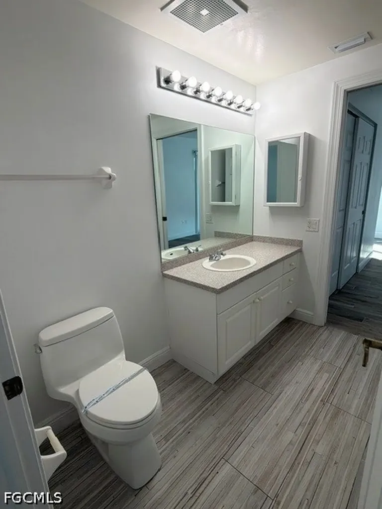 2743 1st Street Fort Myers FL 33916