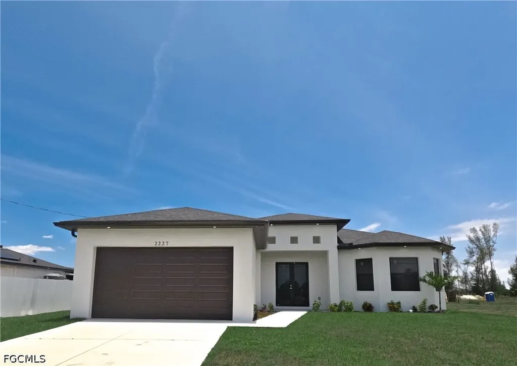 2227 NW 3rd Avenue Cape Coral FL 33993