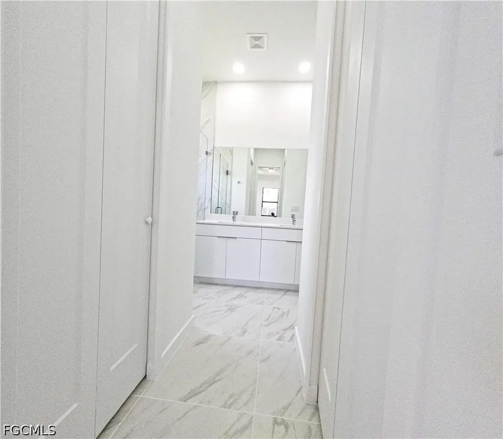 2227 NW 3rd Avenue Cape Coral FL 33993