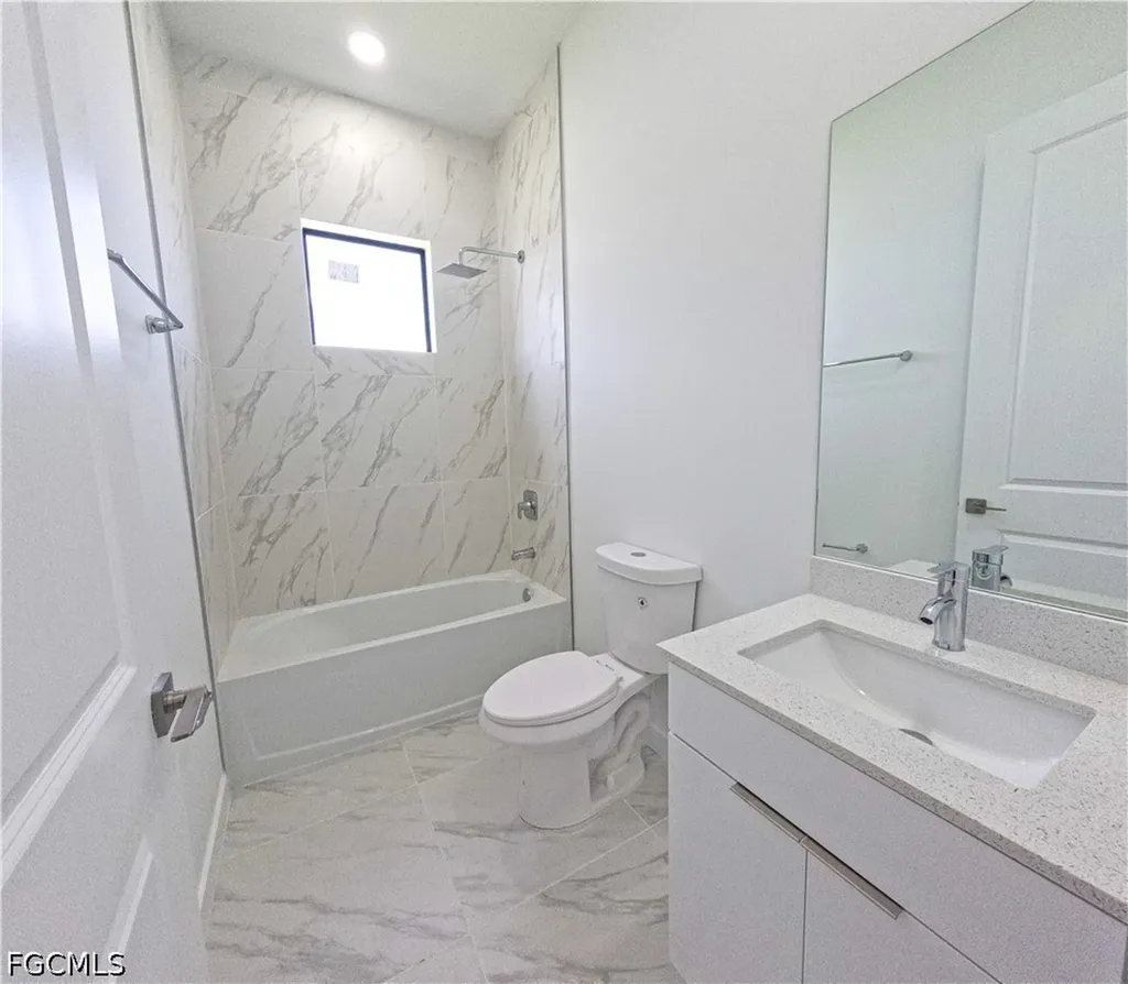 2227 NW 3rd Avenue Cape Coral FL 33993