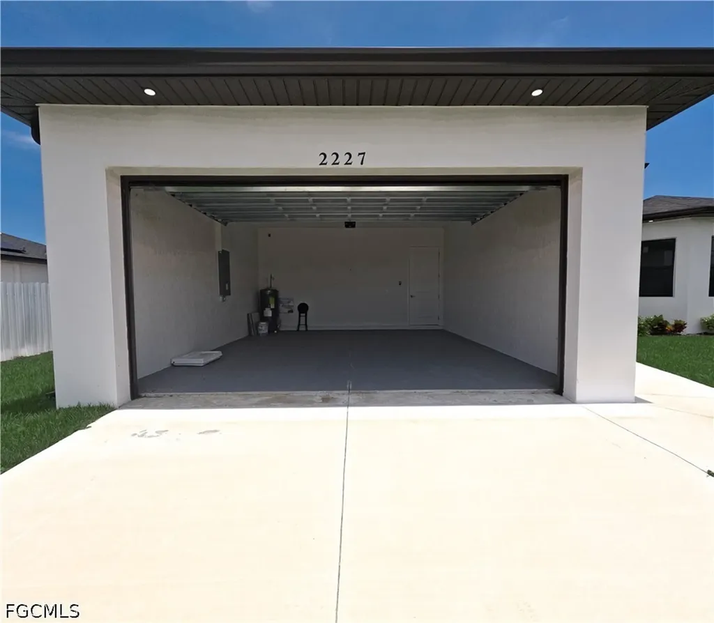 2227 NW 3rd Avenue Cape Coral FL 33993