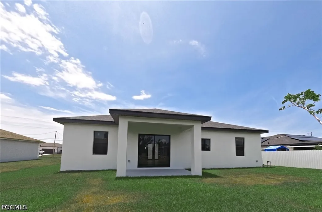 2227 NW 3rd Avenue Cape Coral FL 33993