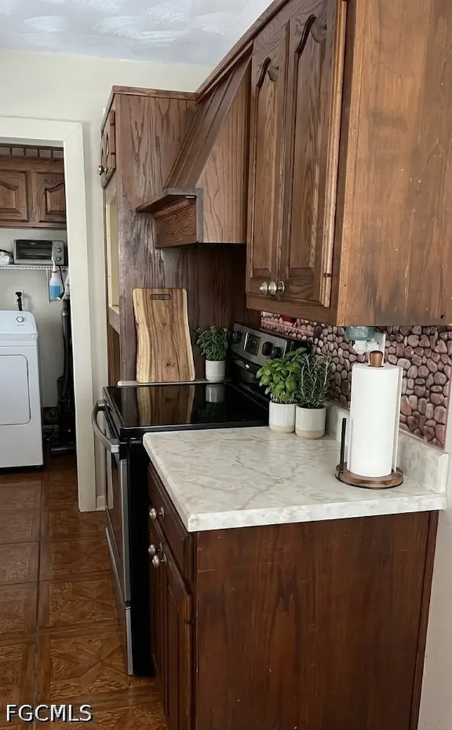 440 14th Avenue NE Naples FL 34120