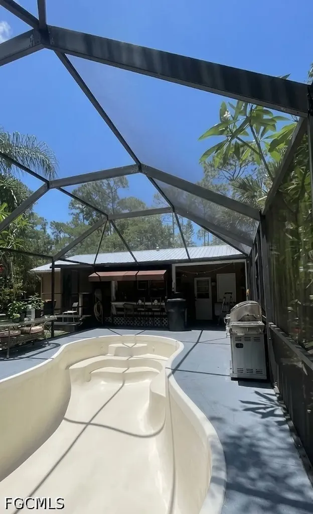 440 14th Avenue NE Naples FL 34120