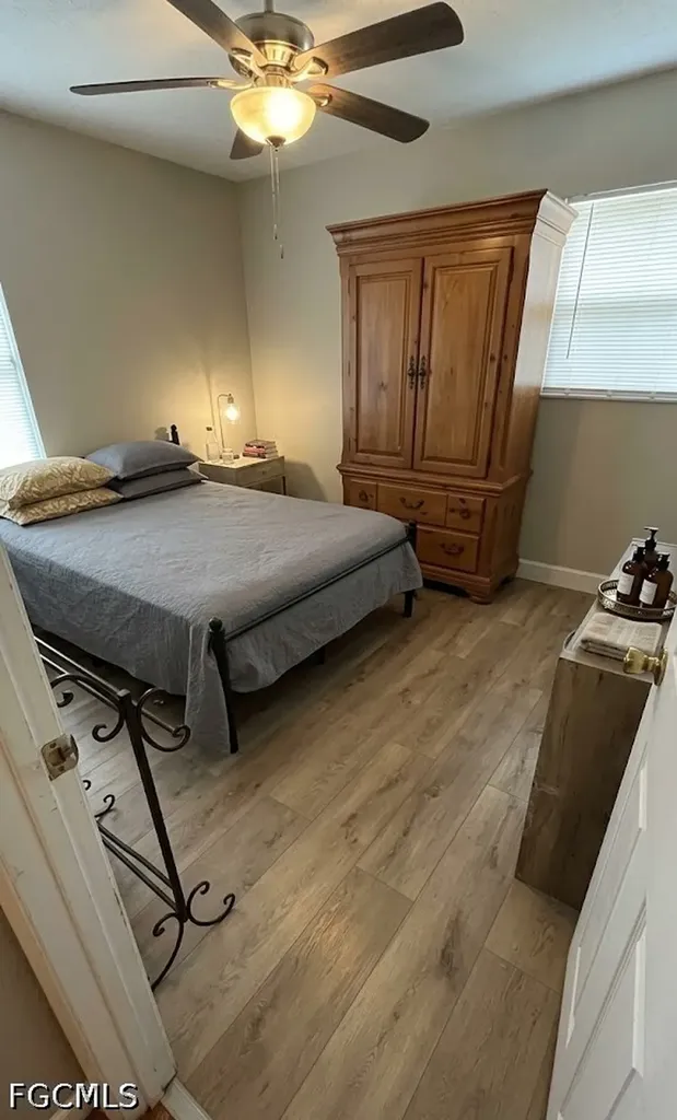 440 14th Avenue NE Naples FL 34120