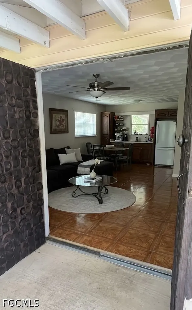 440 14th Avenue NE Naples FL 34120