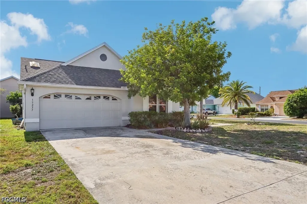 15237 Cricket Lane Fort Myers FL 33919