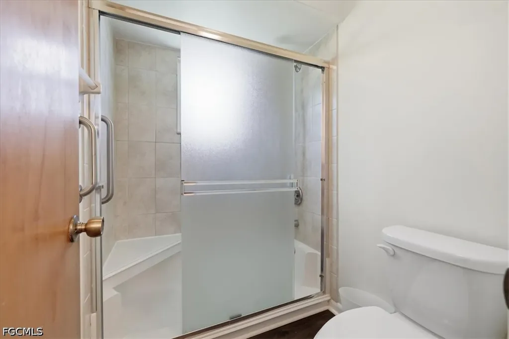 801 SW 11th Place Cape Coral FL 33991