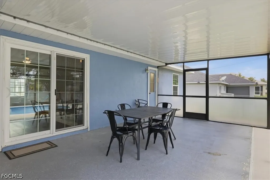 801 SW 11th Place Cape Coral FL 33991