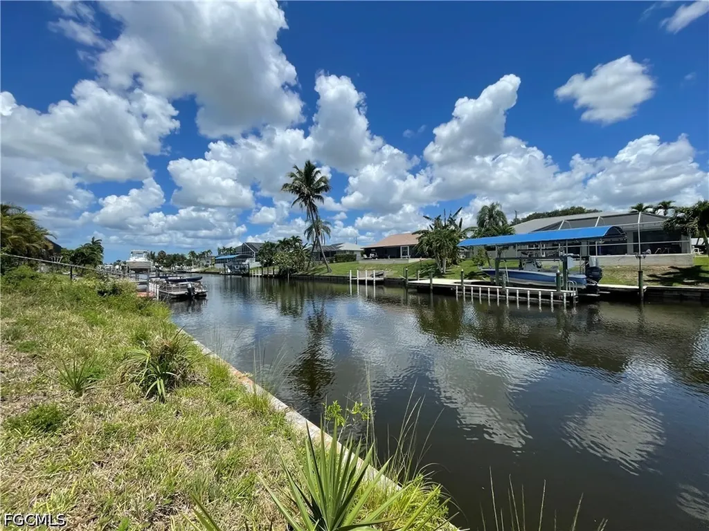 1441 SE 21st Lane Cape Coral FL 33990