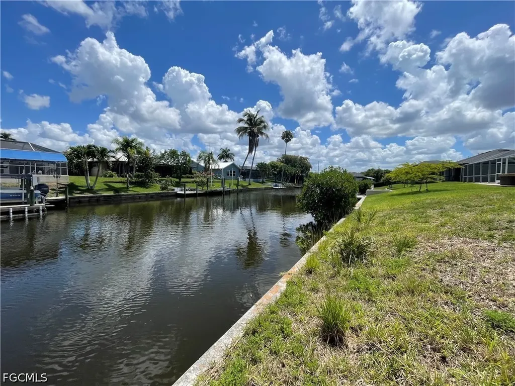 1441 SE 21st Lane Cape Coral FL 33990