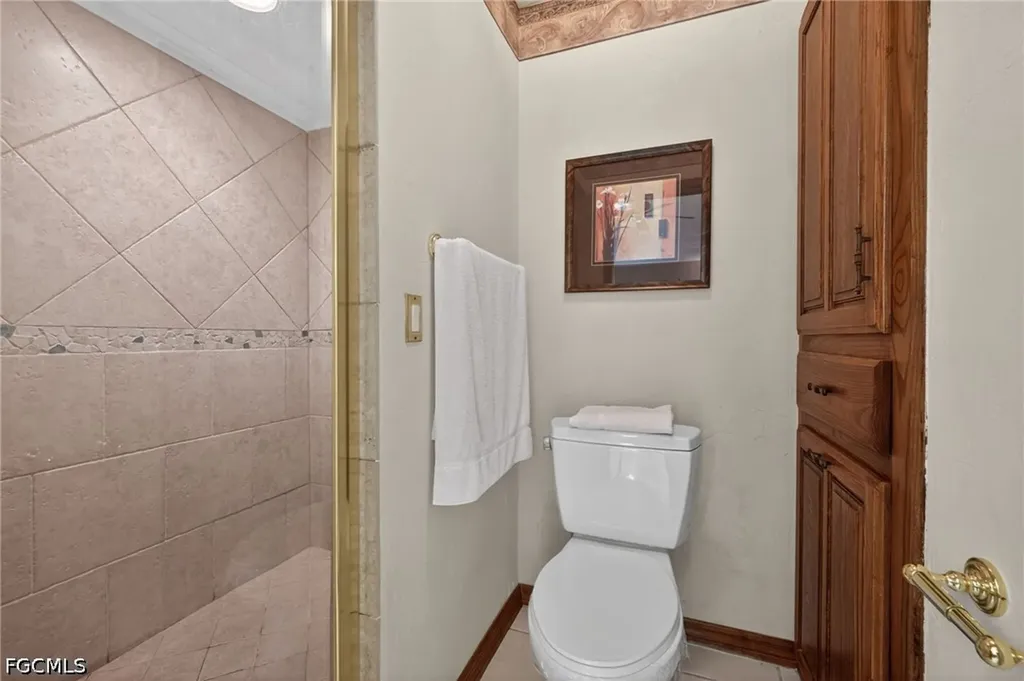 6072 Huntington Woods Drive Naples FL 34112