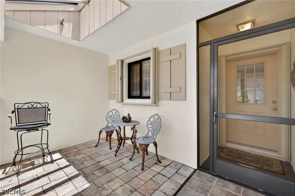6072 Huntington Woods Drive Naples FL 34112