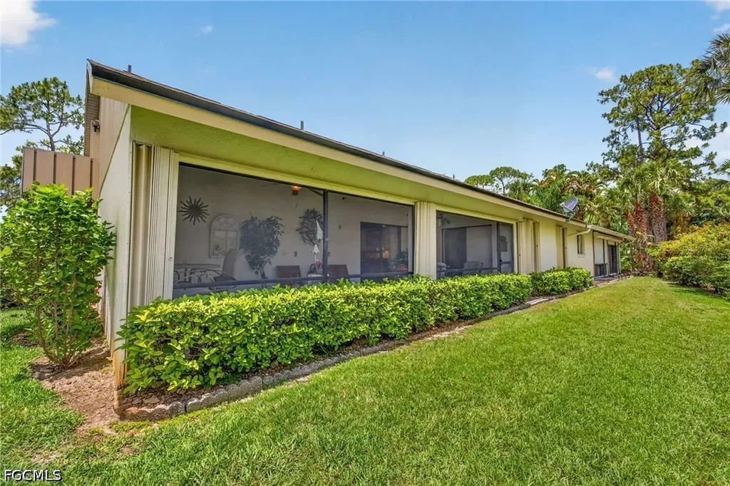 6072 Huntington Woods Drive Naples FL 34112