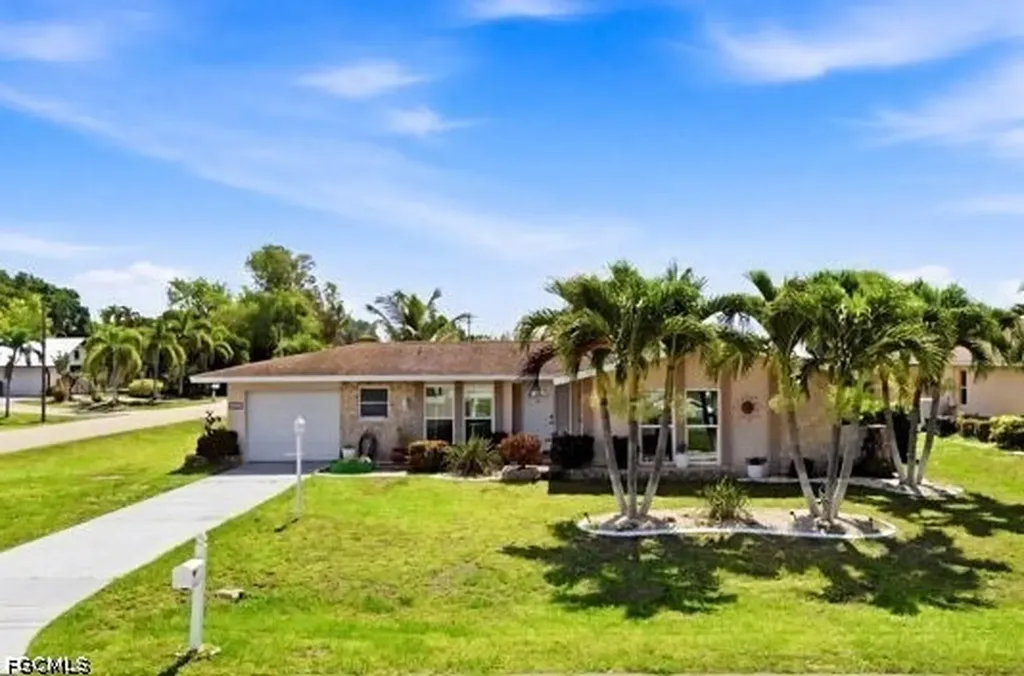 3419 SE 4th Place Cape Coral FL 33904