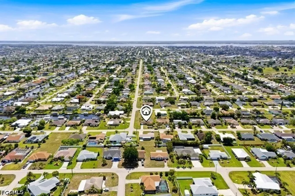 3419 SE 4th Place Cape Coral FL 33904