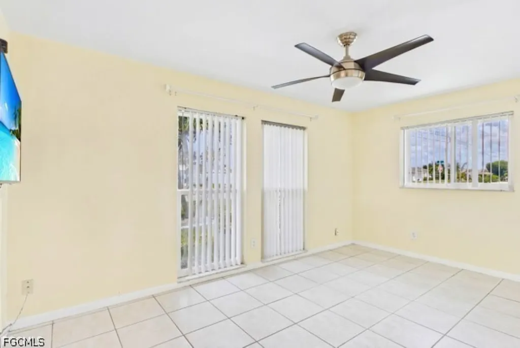3419 SE 4th Place Cape Coral FL 33904
