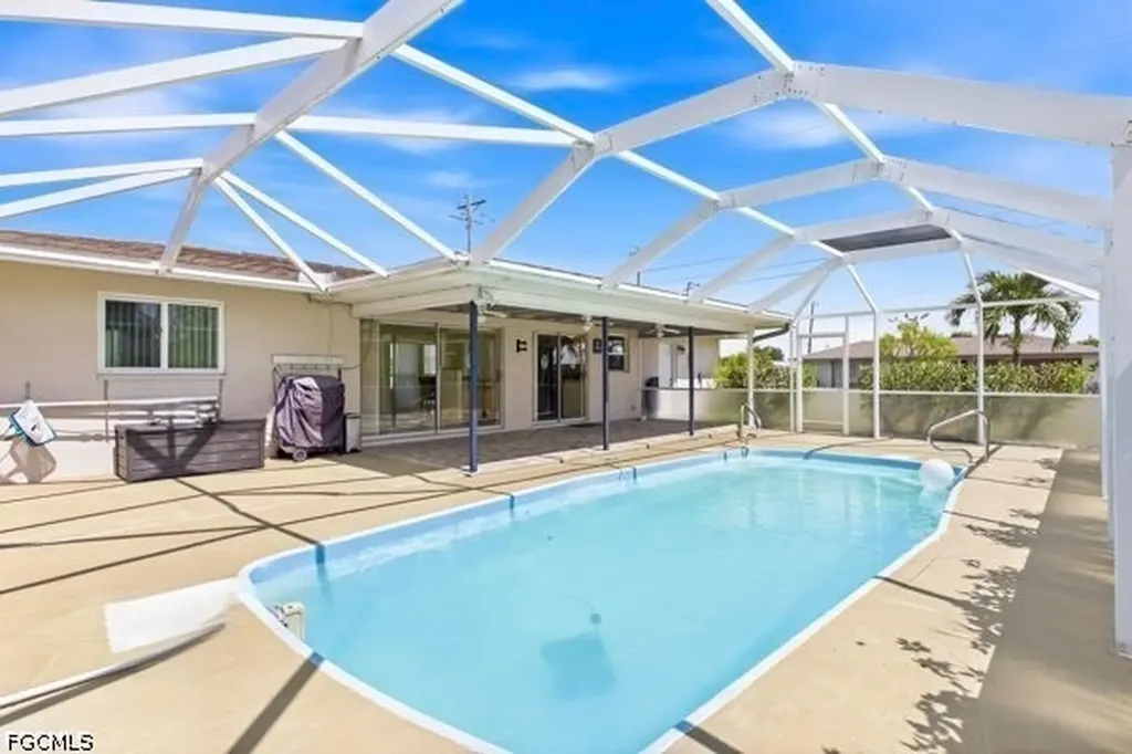 3419 SE 4th Place Cape Coral FL 33904